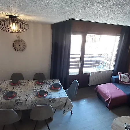 3 Au Pied Des Pistes Avec Balcon - - Fr-1-467-59 رون - ألب